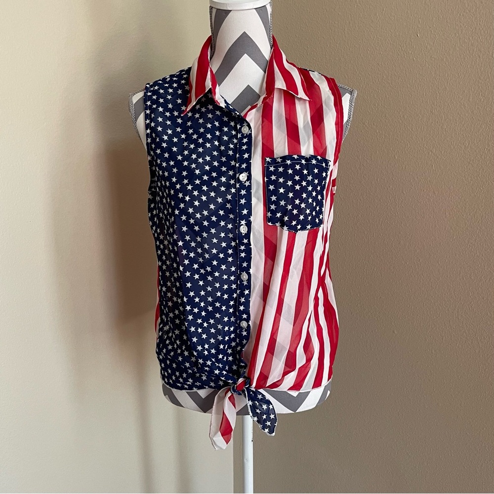 Patriotic Star and Stripe Sleeveless Blouse - Fashion Web - Button Up - Size: XL
